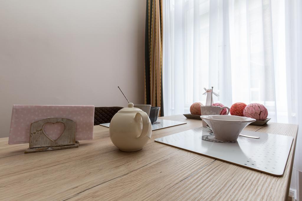 Bpm: Dob70 Classic Apartment In Downtown Budapest Room photo